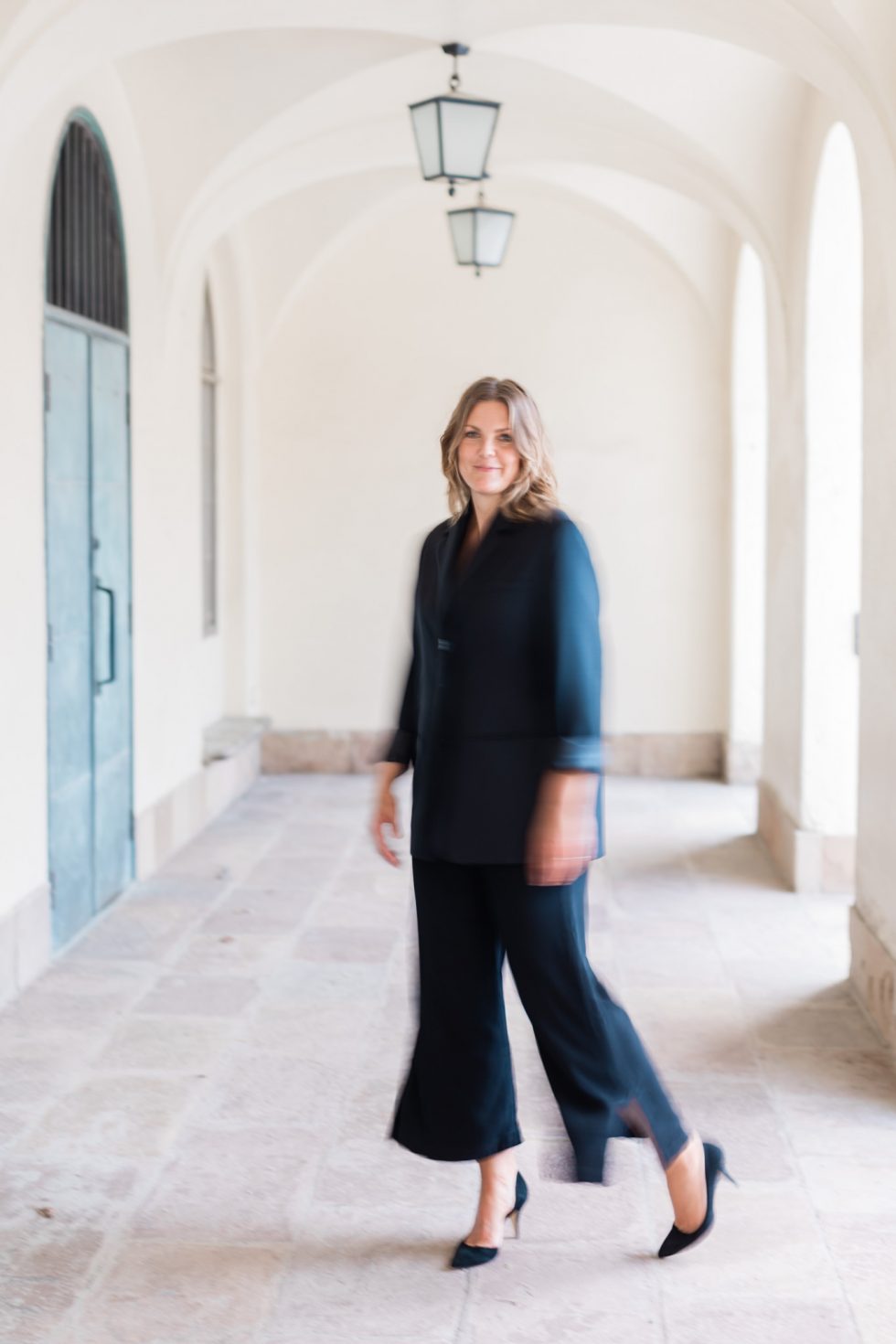 confident business portrait of Moa Diseborn wealth identity coach personal brand photos by Janine Laag Lumeah Photography Stockholm