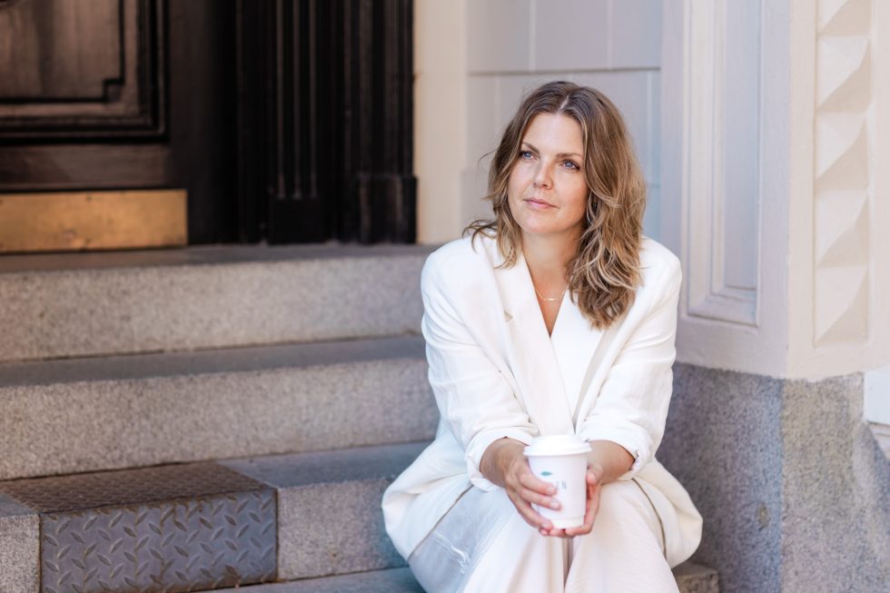 confident business portrait of Moa Diseborn wealth identity coach personal brand photos by Janine Laag Lumeah Photography Stockholm