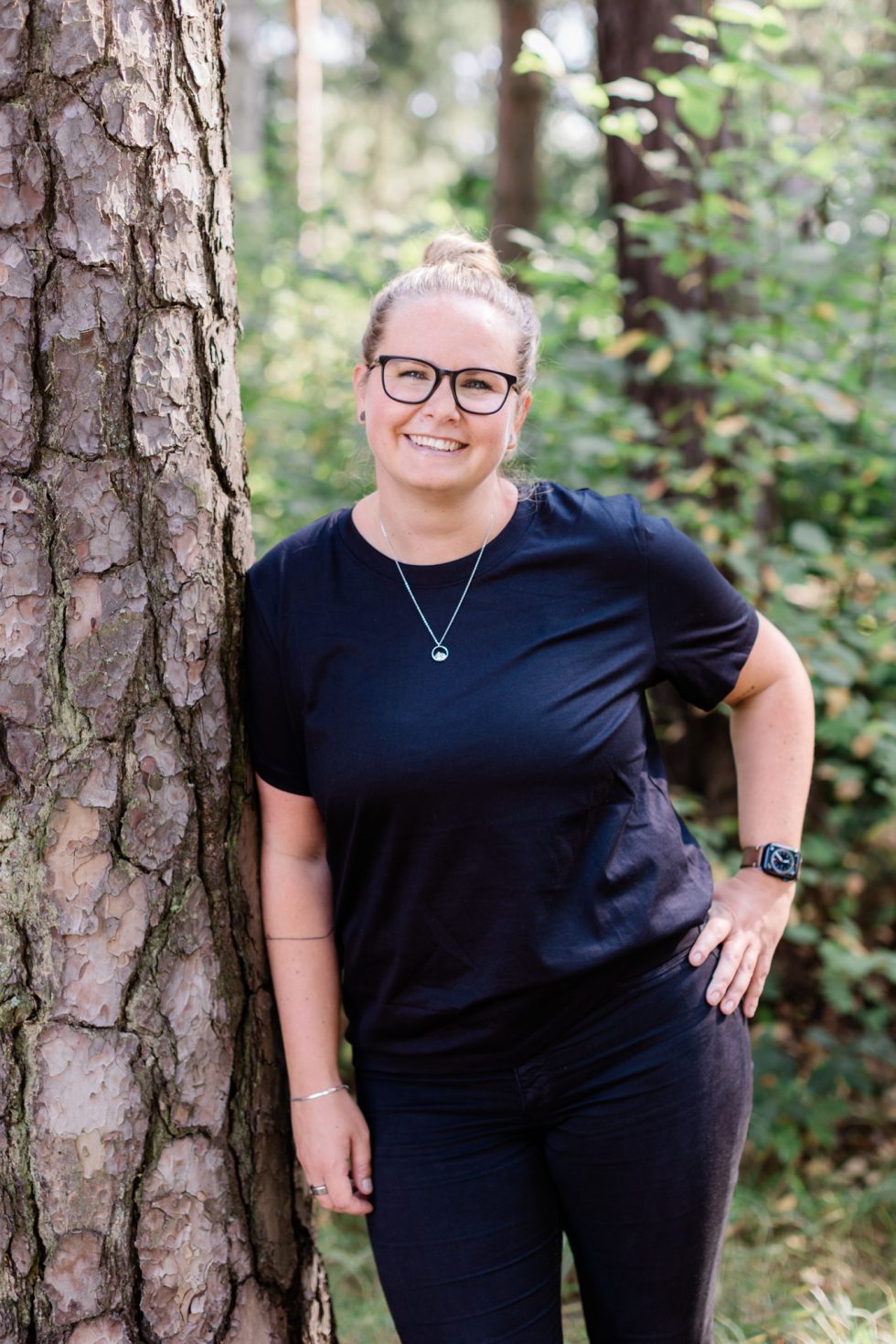 Personal brand photo of VA & Brand Designer Elin Bäck by Janine Laag at Lumeah Photography